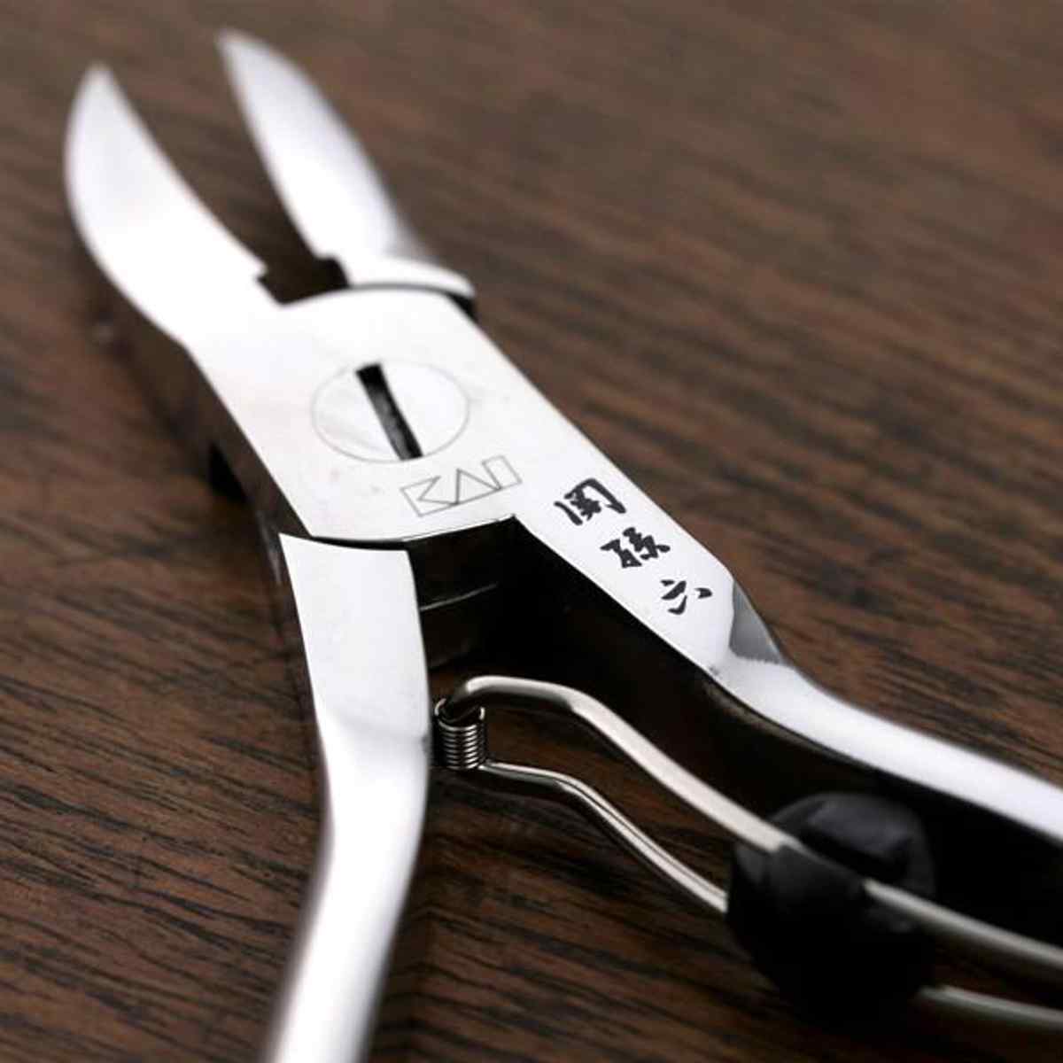 貝印 関孫六 ニッパーツメキリ スプリング付 HC-1804 （ ニッパー 足