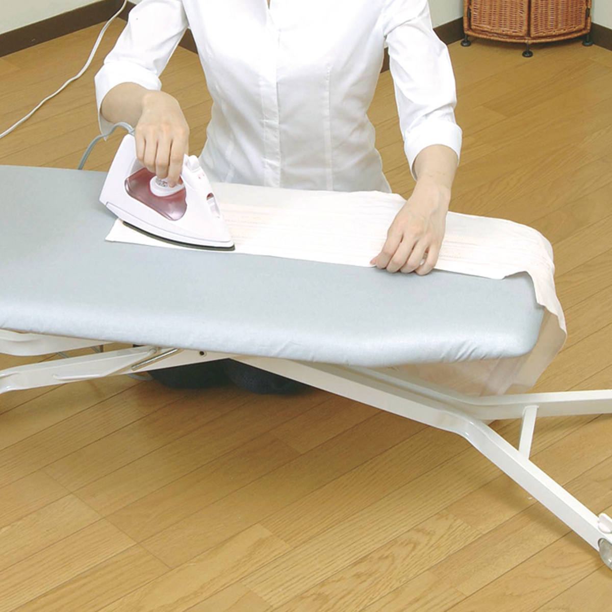 山崎実業 スタンド式解決プレス アルミ脚 （ 4903208076111 アイロン台