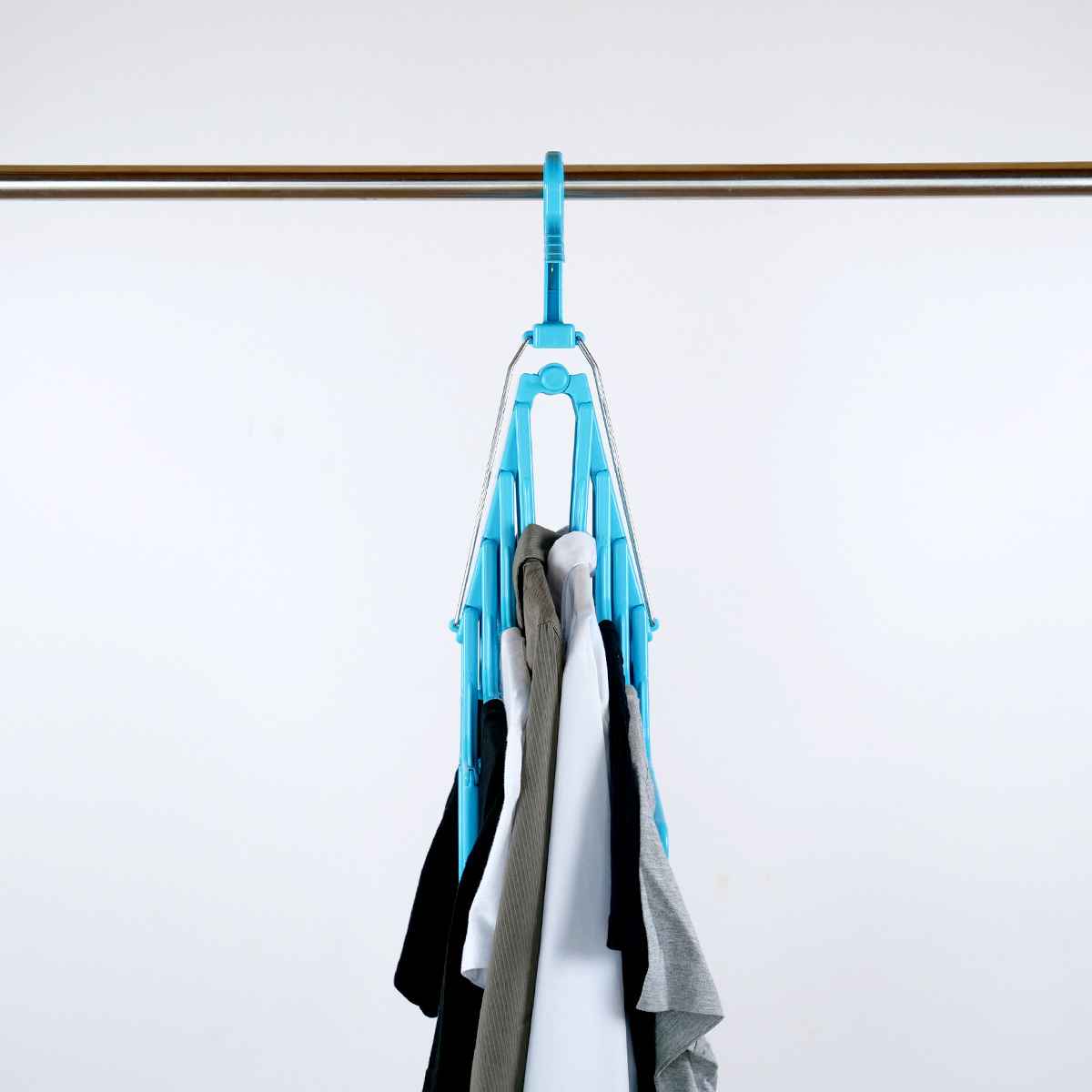 洗濯ハンガー 8連 新機能・たためる8連ハンガー （ 連結ハンガー 洗濯