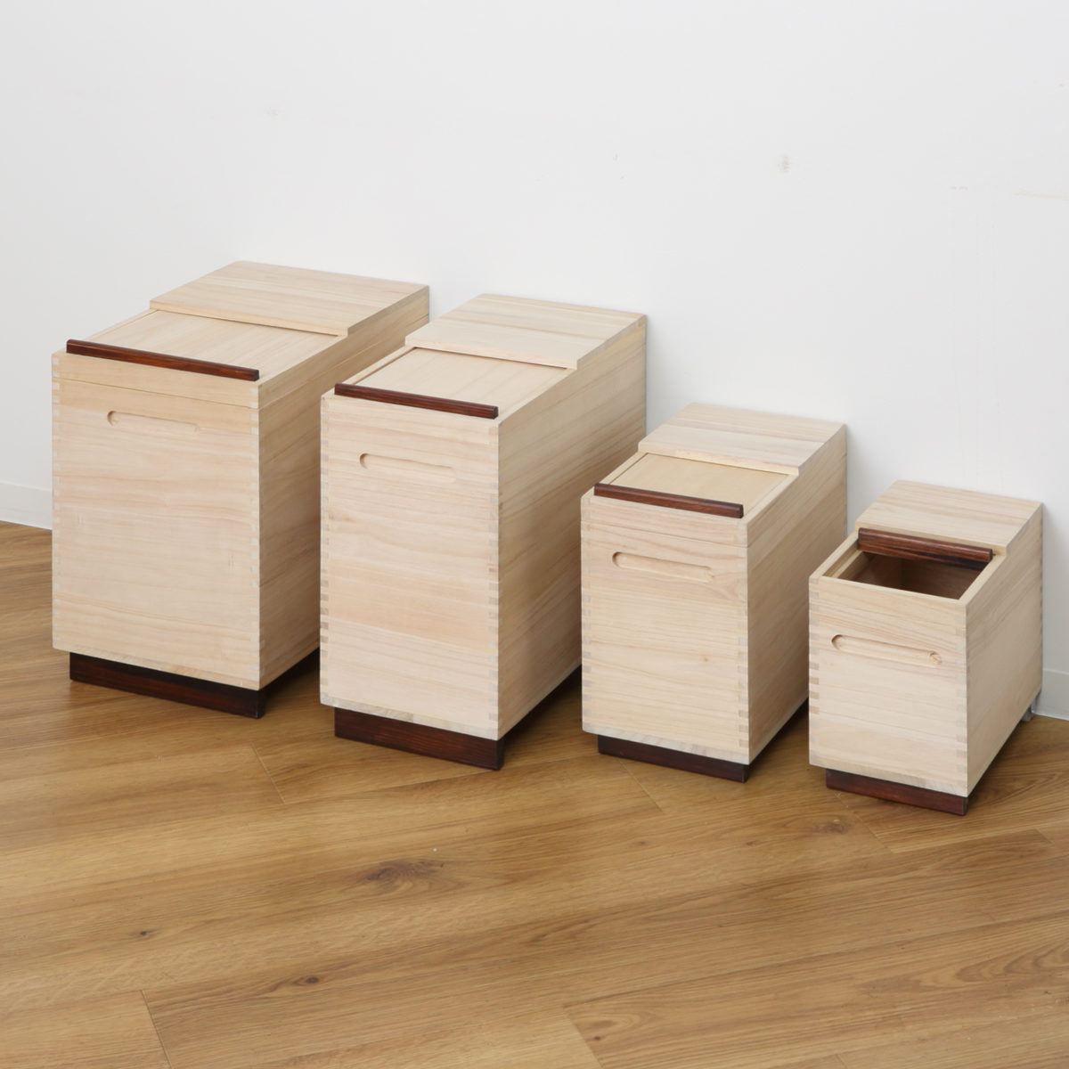 OSMAC 米びつ 桐製 Rice Box 5kg 計量マス付き （ キャスター付き 桐