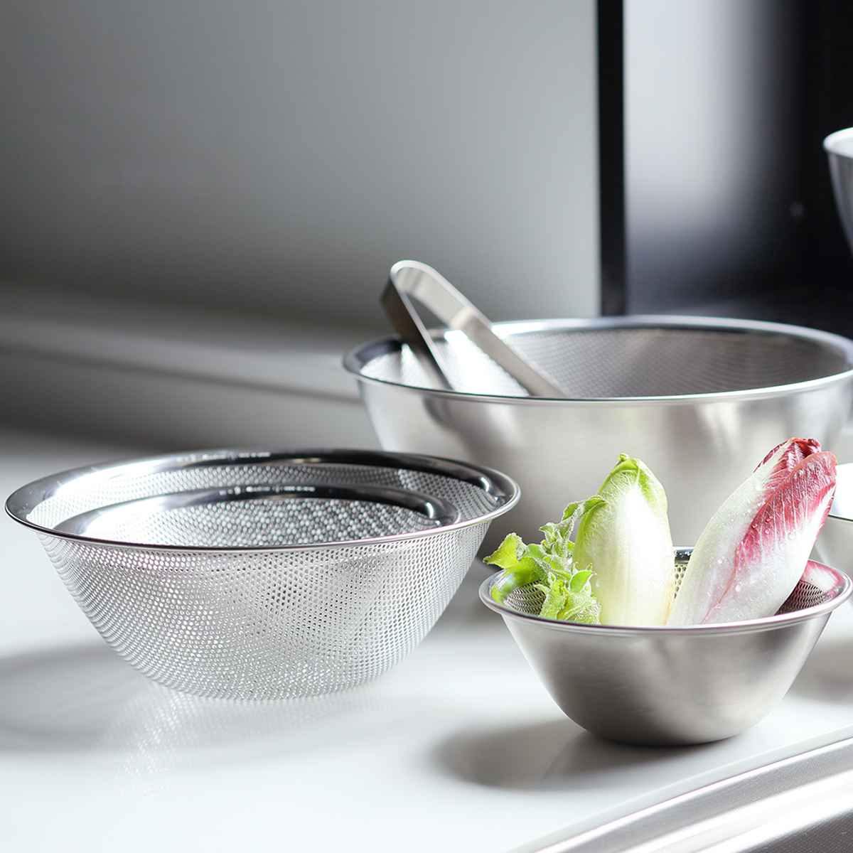 新品　柳宗理　ステンレスボウル　パンチングストレイナーセット　27cm 柳宗理 ざる 27cm パンチングストレーナー （ ザル 水切りザル