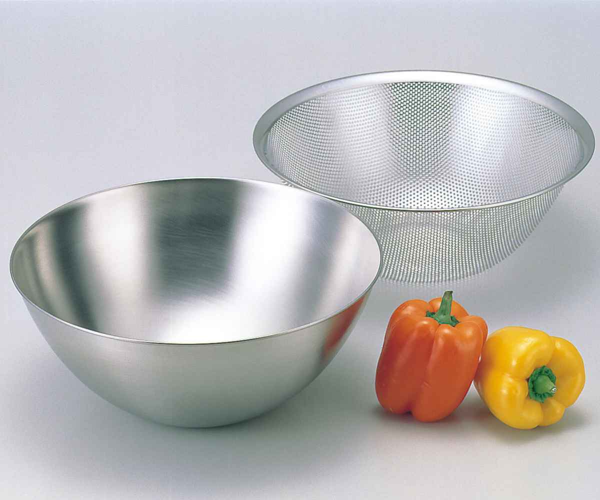 柳宗理 ざる 27cm パンチングストレーナー （ ザル 水切りザル