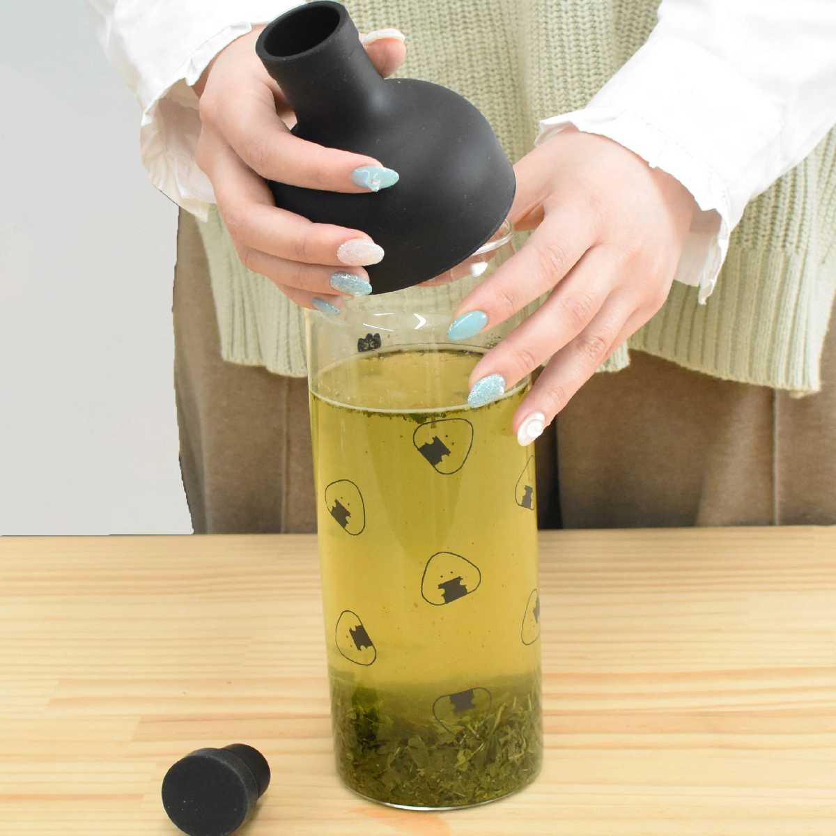 ボトル ぎゅっとおにぎりさん フィルターインボトル （ 冷水筒