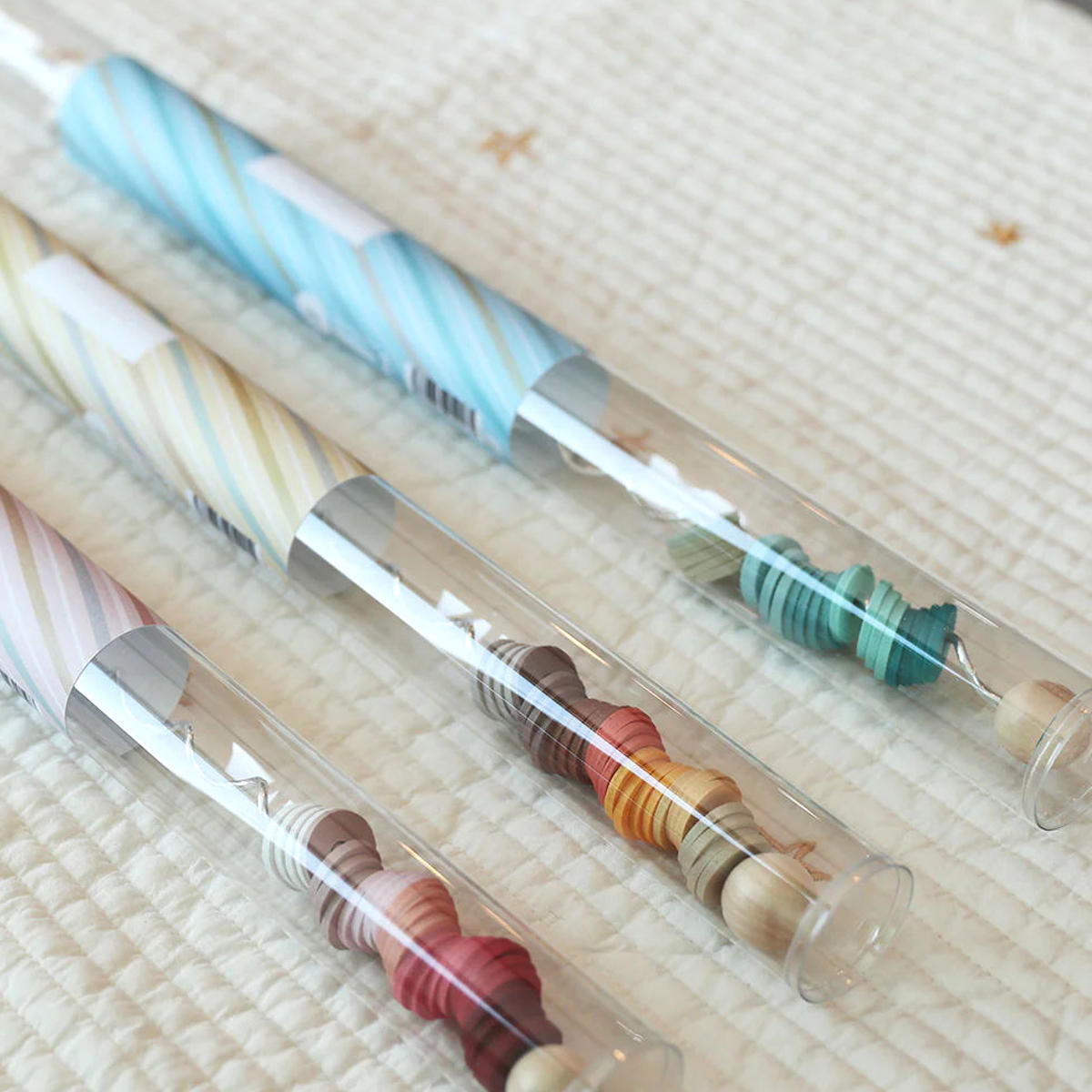 magnet おもちゃ ベビー カラカラ SPIRAL ROD PINK 知育玩具 音 Adnil