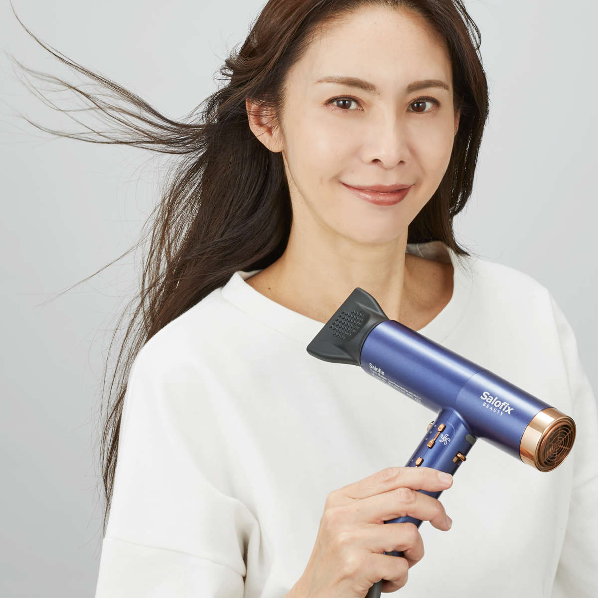 ドライヤー Salofix Beauty ヘアドライヤー カーラー （ 500g 軽量