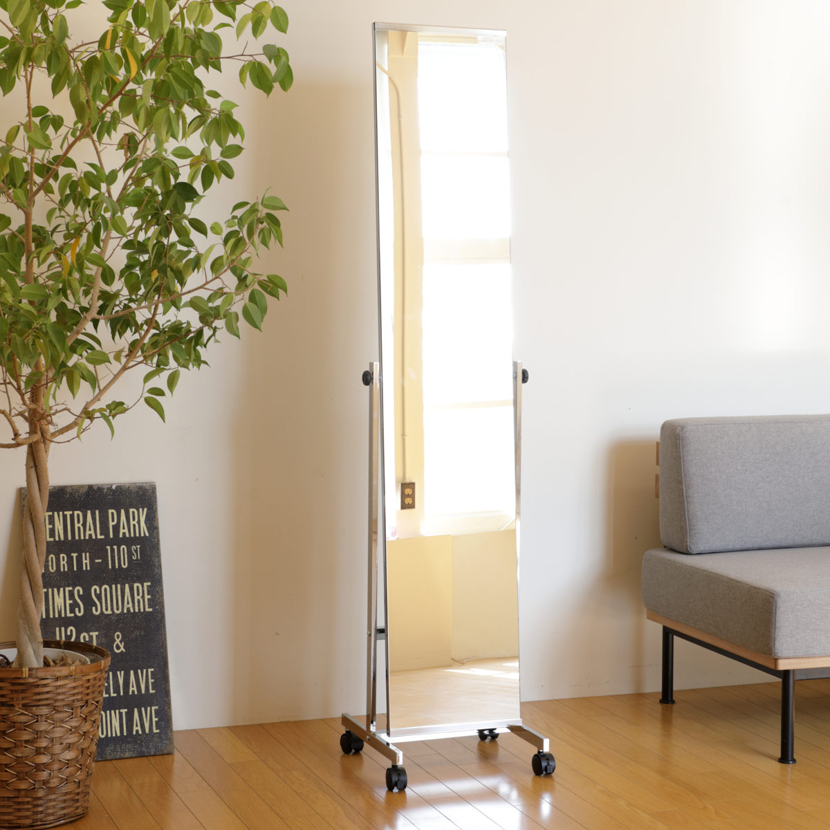 弘益 スタンドミラー 高さ147cm キャスター付き 飛散防止 角度調節