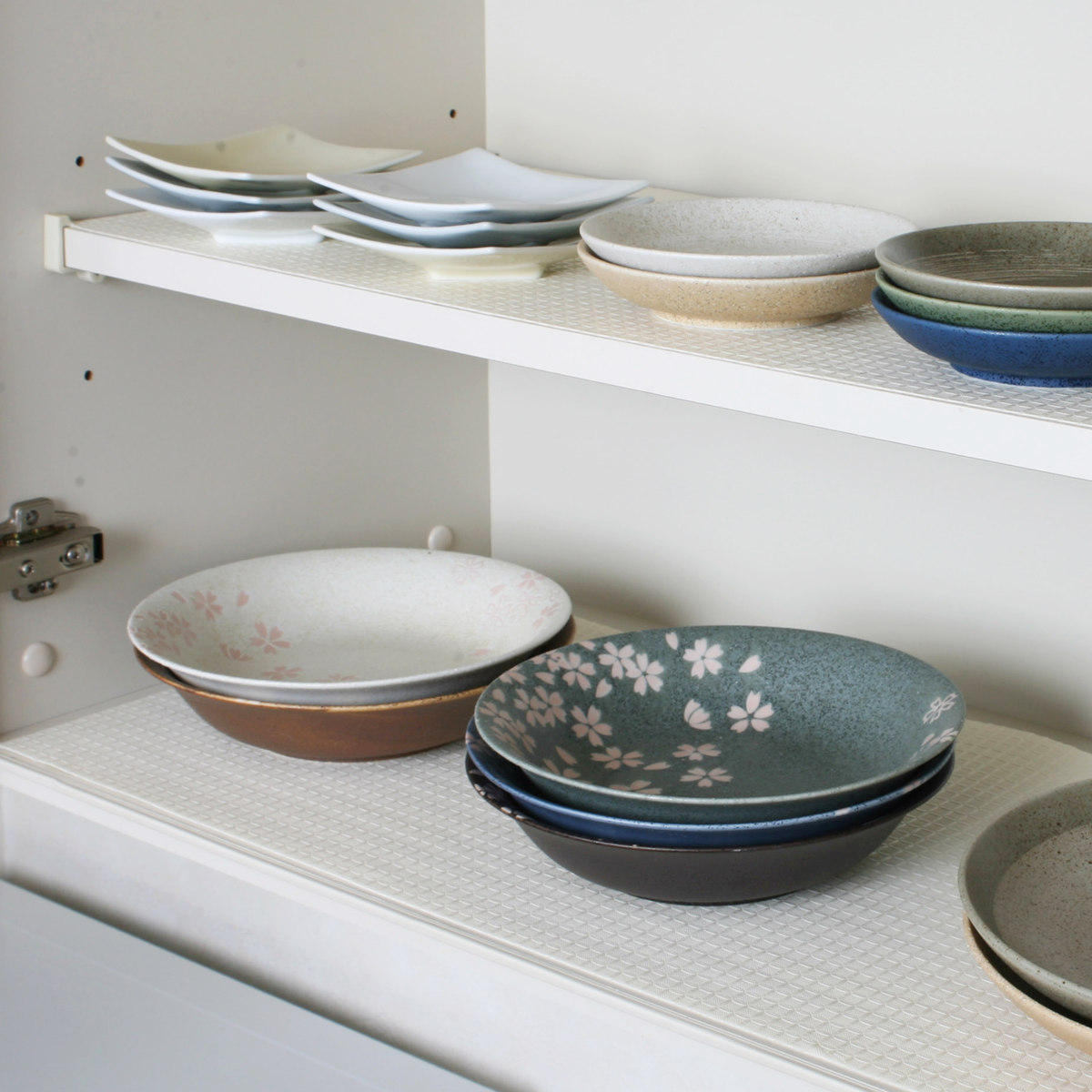 ワイズ(日用品) 食器棚シート ワイド 無地 35×360cm 消臭 抗菌 防カビ 