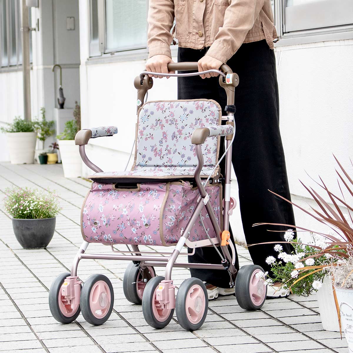 幸和製作所 シルバーカー エヴォーク 小物入れ付き 座れる アルミ製