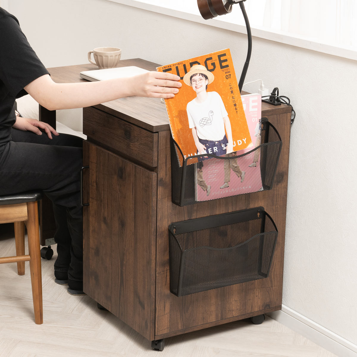 ミシン台 幅99cm 折りたたみ 2口コンセント付 キャスター付 （ 省