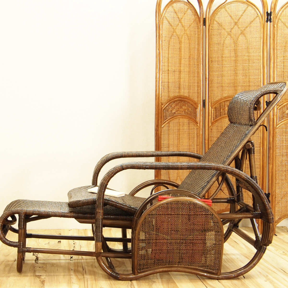 籐 座椅子 フットレスト付 ハイバック 三つ折椅子 ラタン家具 WAHOO 座