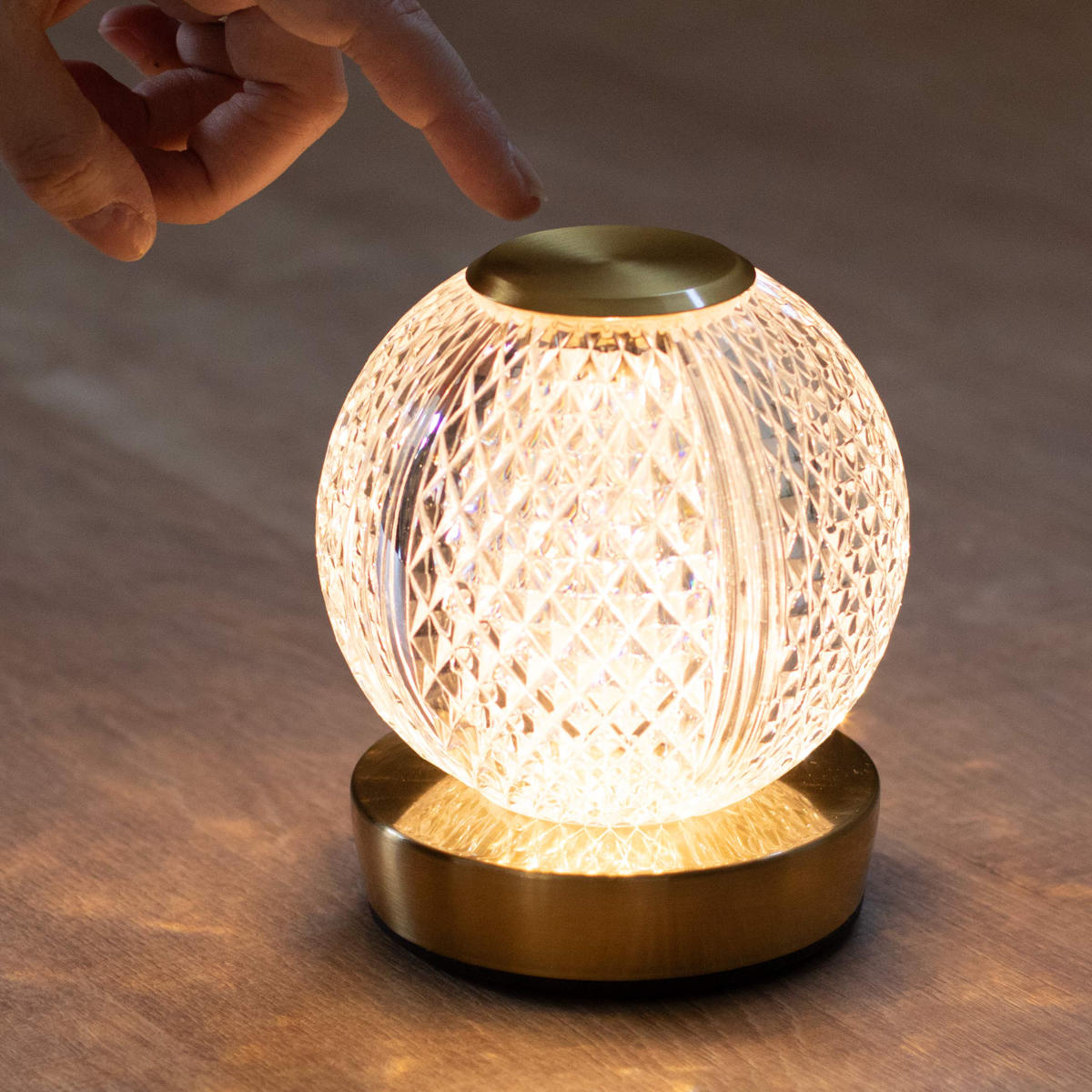 照明 LEDアクリルスタンド ポケットモンスター ピカチュウ （ LED