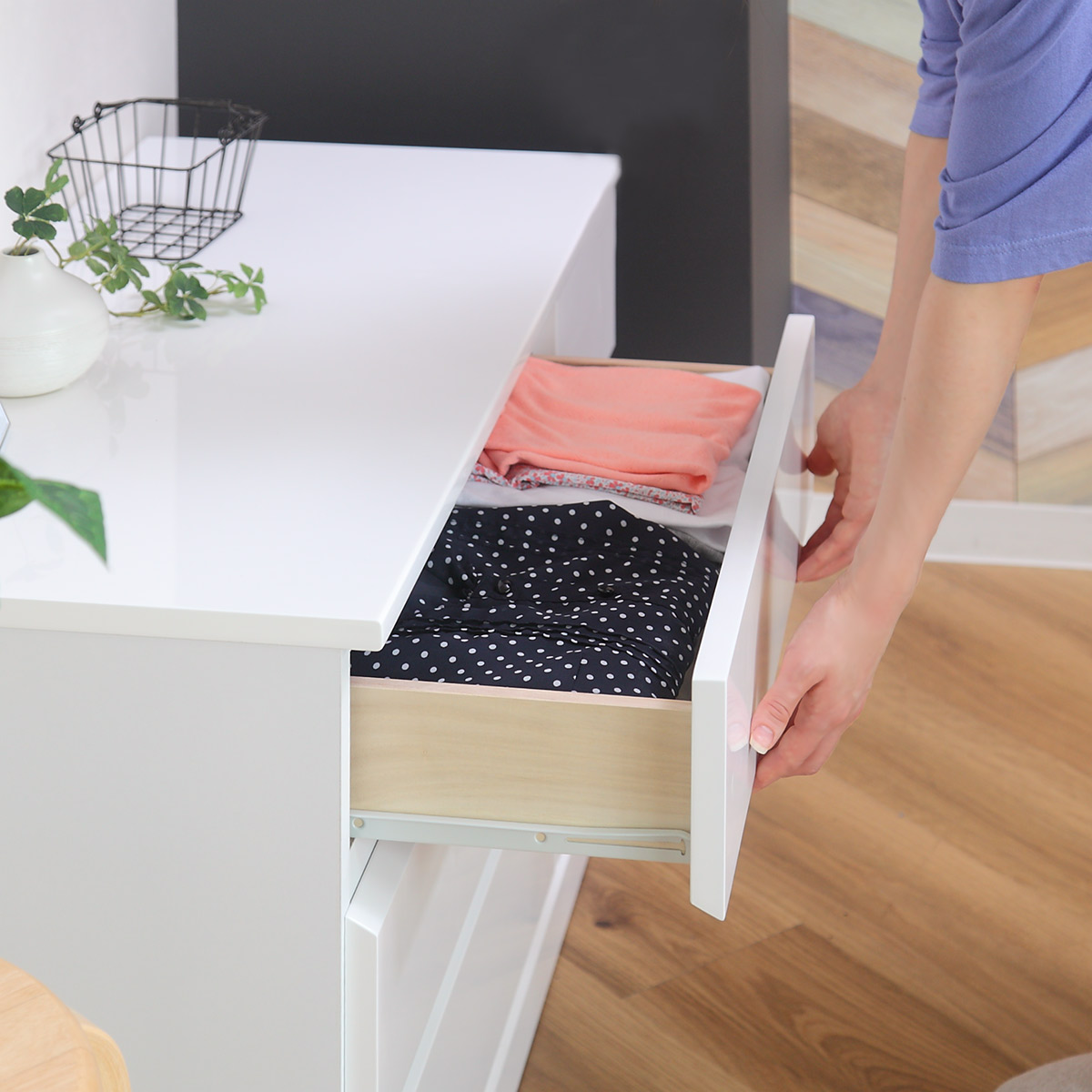 クロシオ ワイドチェスト 3段6杯 鏡面仕上げ 約幅90cm （ 収納