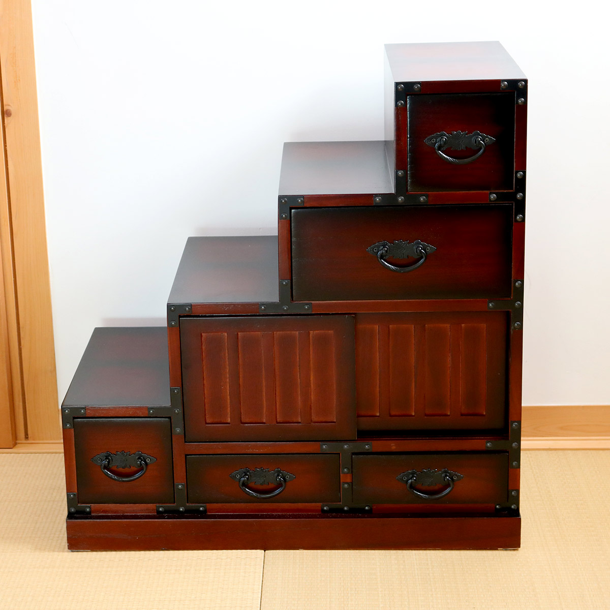 クロシオ 階段箪笥 民芸調 桐製 和タンス 左下がり 幅67cm （ 和風