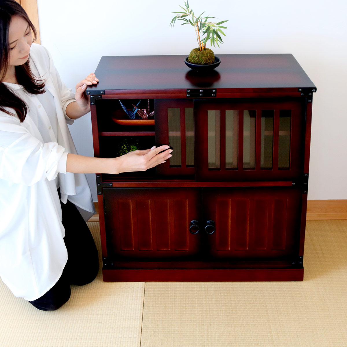 クロシオ 水屋 民芸調 桐製 和風キャビネット 幅57cm （ 水屋箪笥 和風