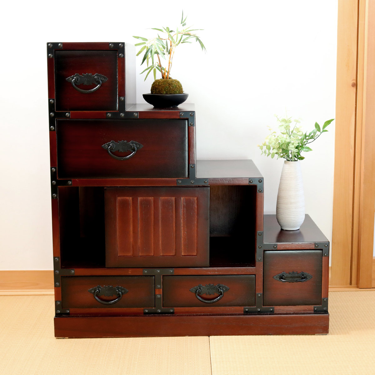 クロシオ 階段箪笥 民芸調 桐製 和タンス 右下がり 幅67cm （ 和風