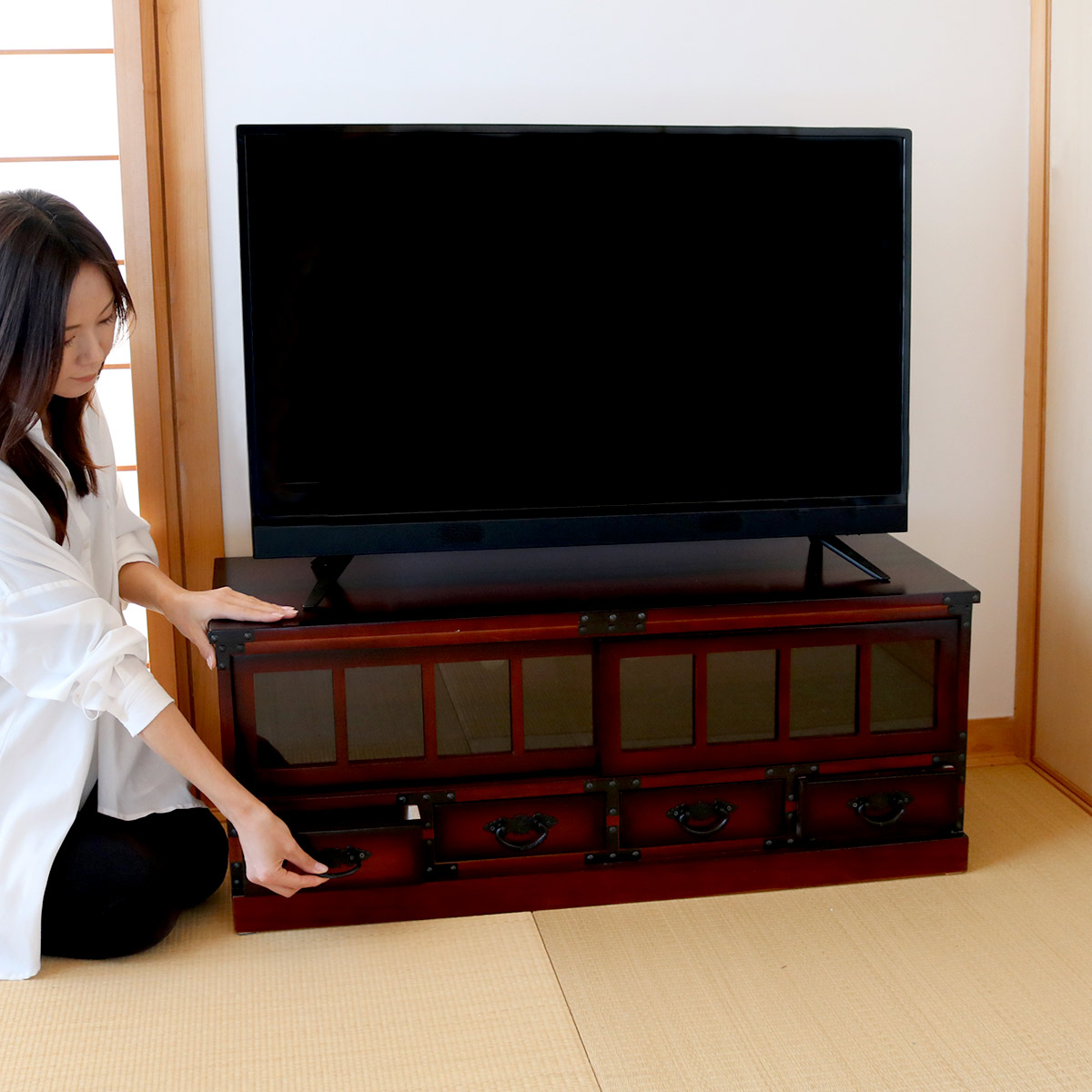 民芸調　ローボード　テレビ台　サイドボード　アンティーク調　キャビネット 民芸調 ローボードを激安で販売する京都の村田家具