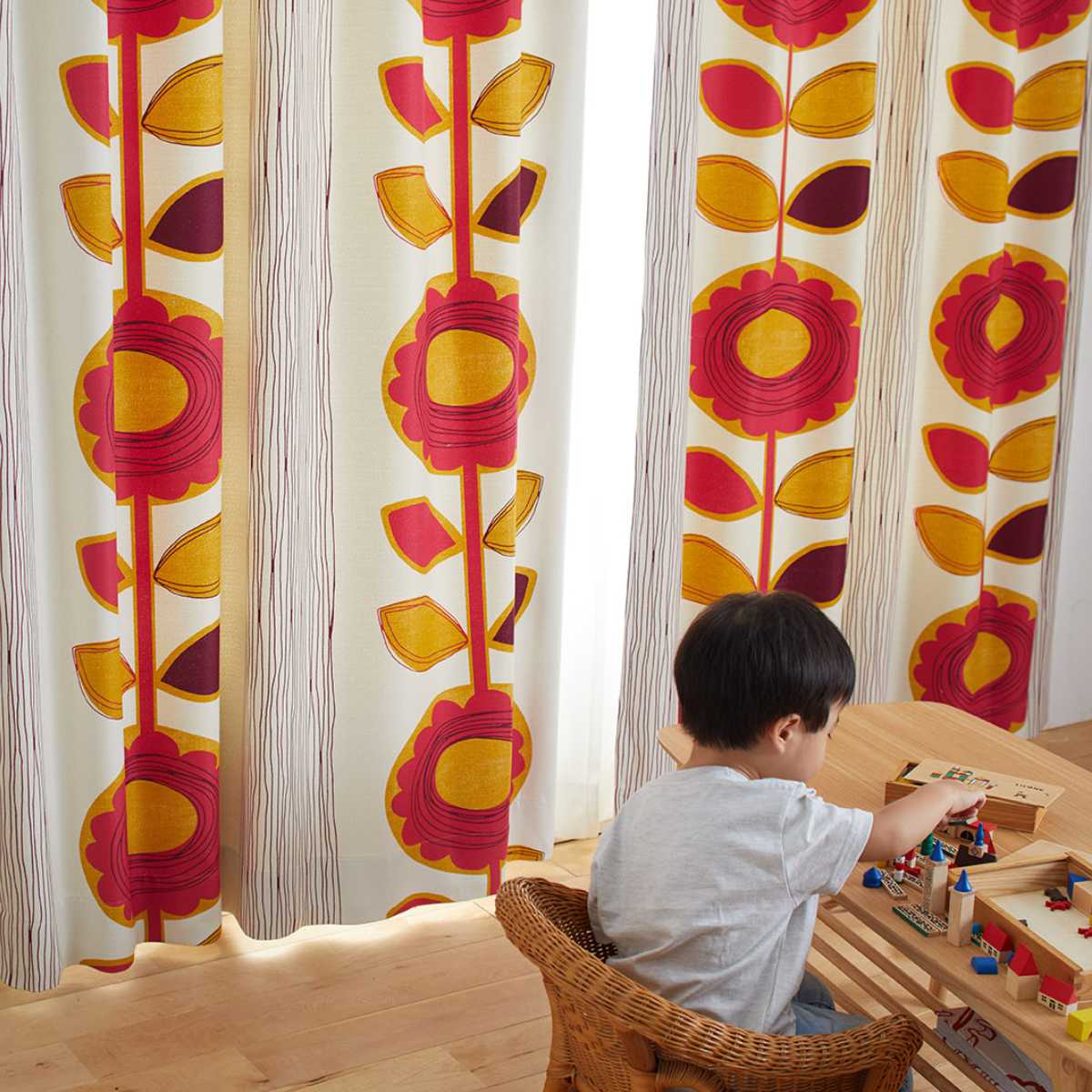 スミノエ カーテン 遮光2級 サンフラワー 100×200cm ウォッシャブル