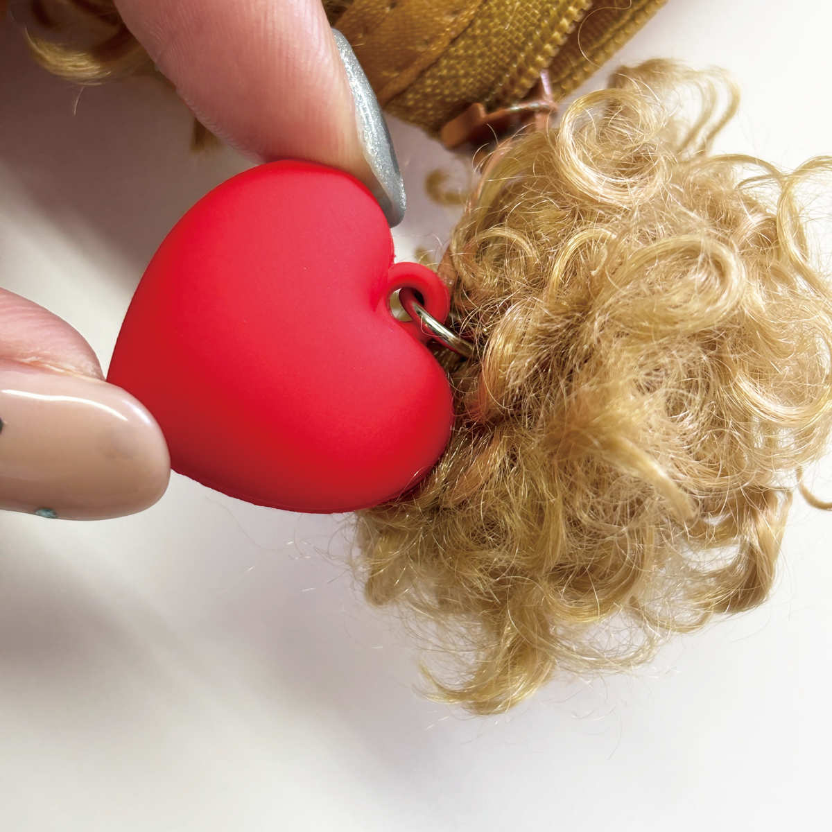 nicott（ニコット） ポーチ Sサイズ トイプードル リング付き イヌ