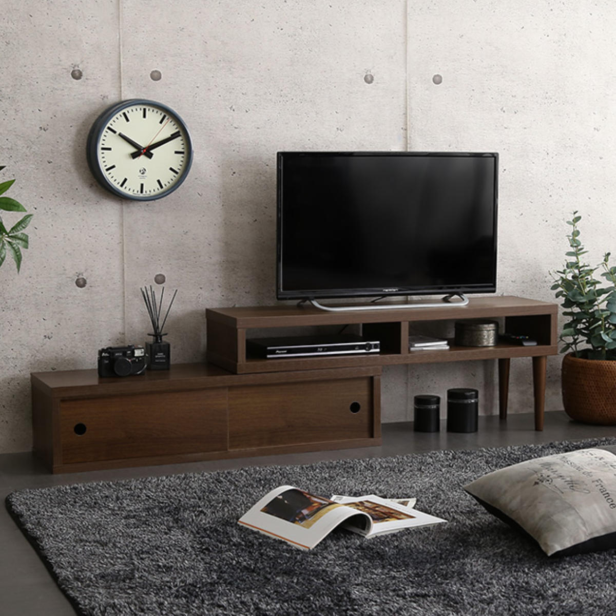 ホームテイスト（HOME taste） テレビ台 幅100〜186cm 伸縮 木目調