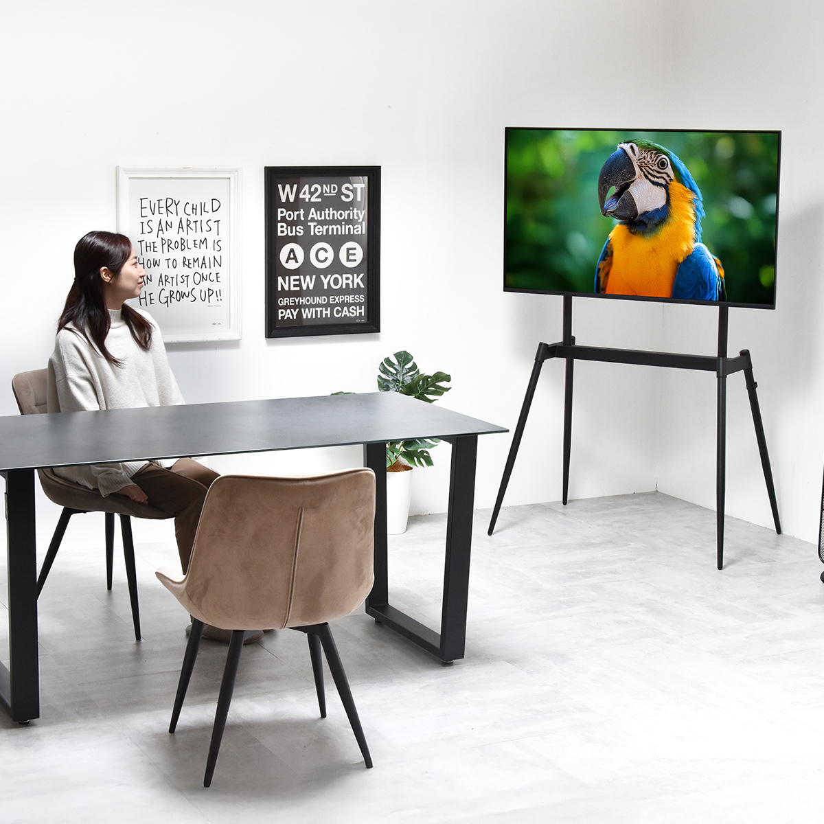 テレビスタンド Ease 75インチ対応 高さ139〜154cm 壁寄せ （ テレビ台