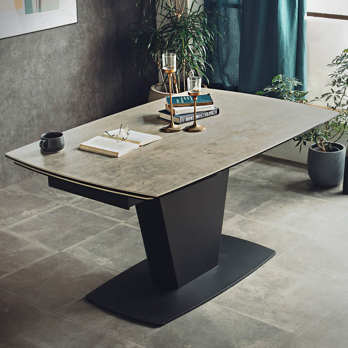 東馬（Tohma） ダイニングテーブル 幅140〜180cm 伸長式 シウバ 幅広