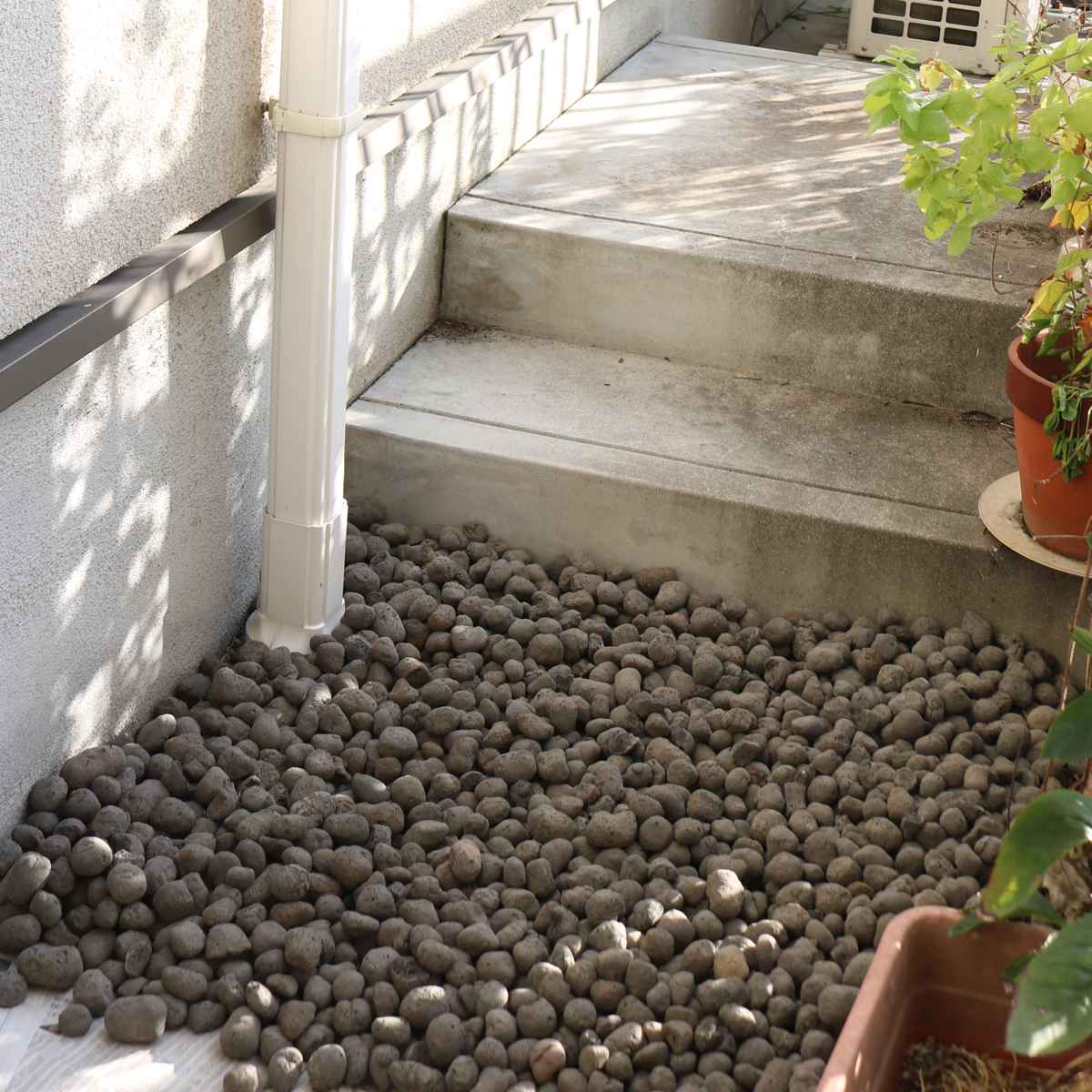 砂利 セラミック防犯砂利 40L 1平米 （ 防犯ジャリ 防犯砂利 敷き砂利