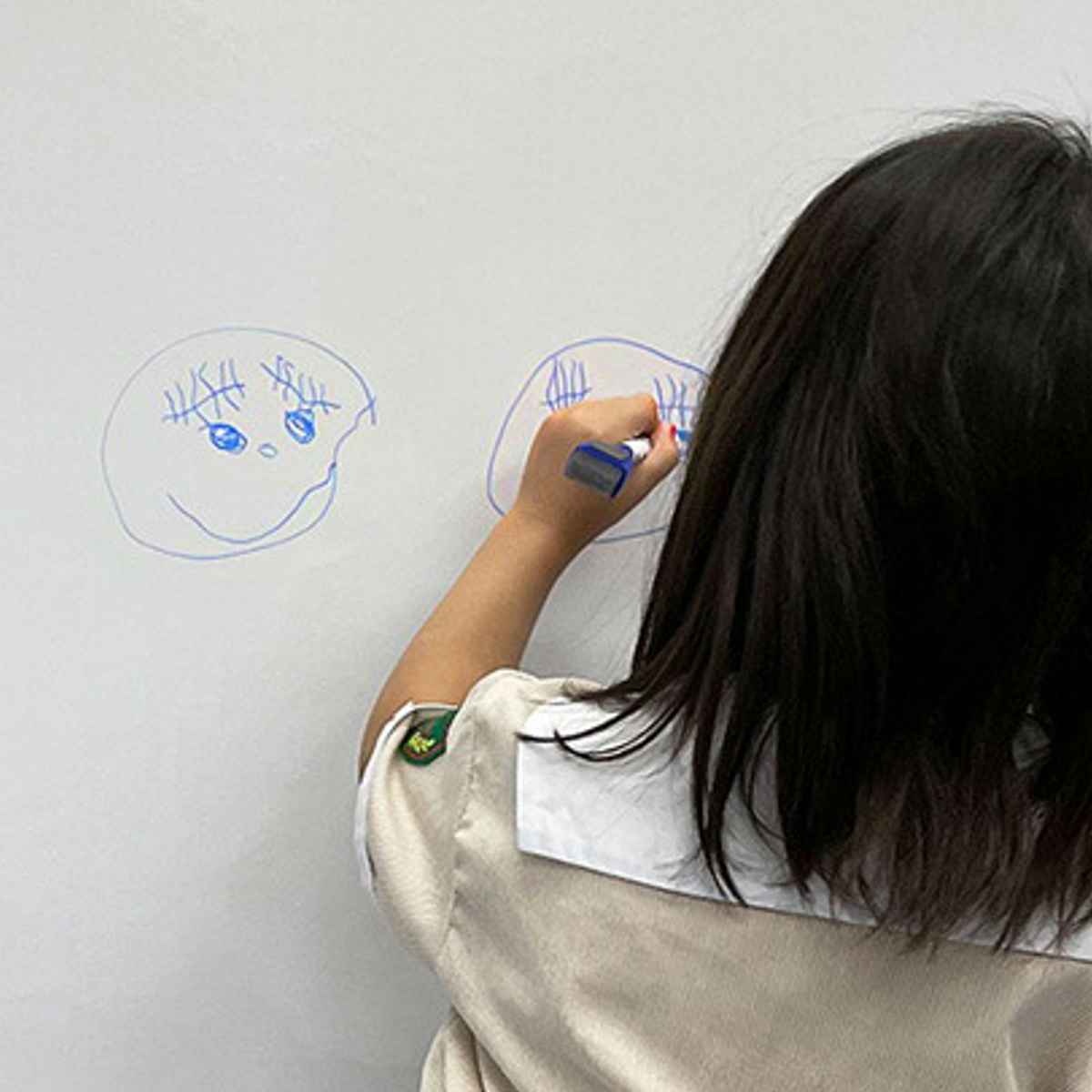 お絵描き ボード 落書きパーテーション （ おもちゃ お絵かき おえかきボード 室内 秘密基地 ダンボール ホワイトボード 子供 ）_3