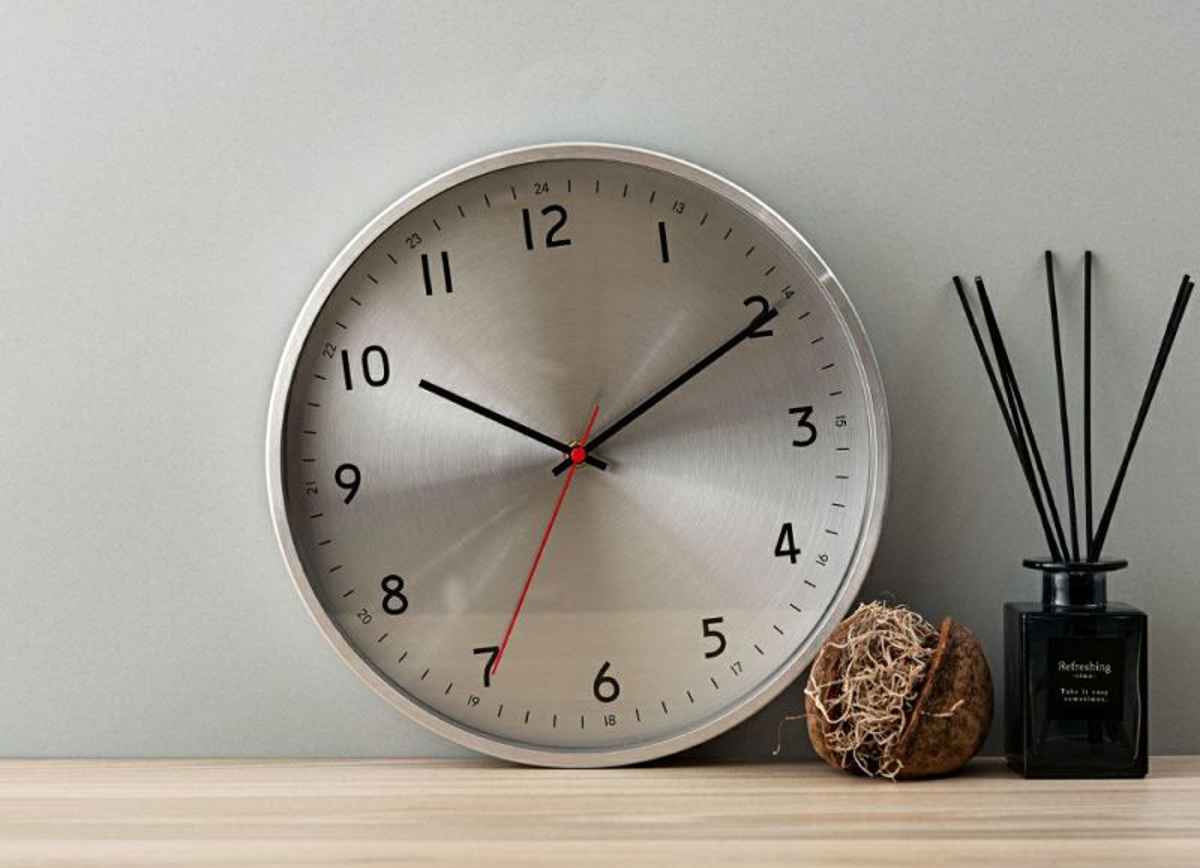 掛け時計 静音 ガラス アルミフレーム ウォールクロック （ クロック