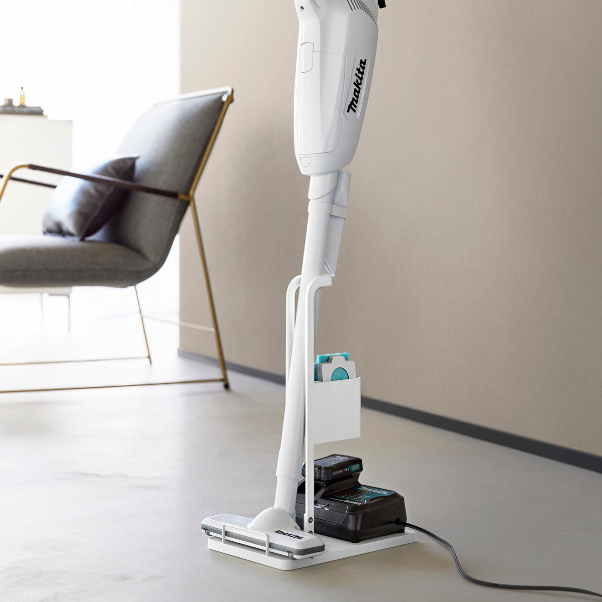 tower 山崎実業 スティッククリーナー紙パック＆充電器収納スタンド