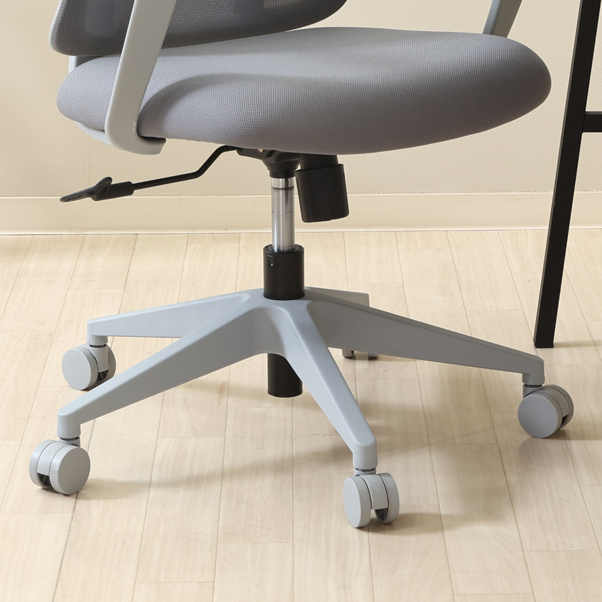 不二貿易（Fuji Boeki） オフィスチェア 座面高42〜49cm パレット