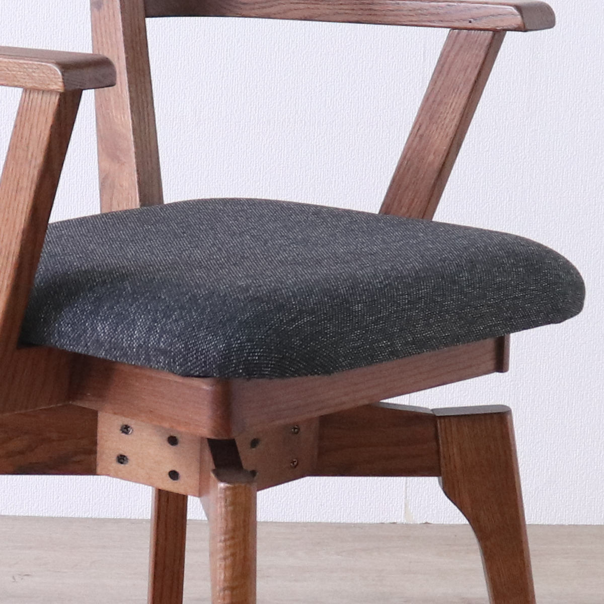 ダイニングチェア 座面高44cm 回転 肘掛け付き ウーノ レッドオーク