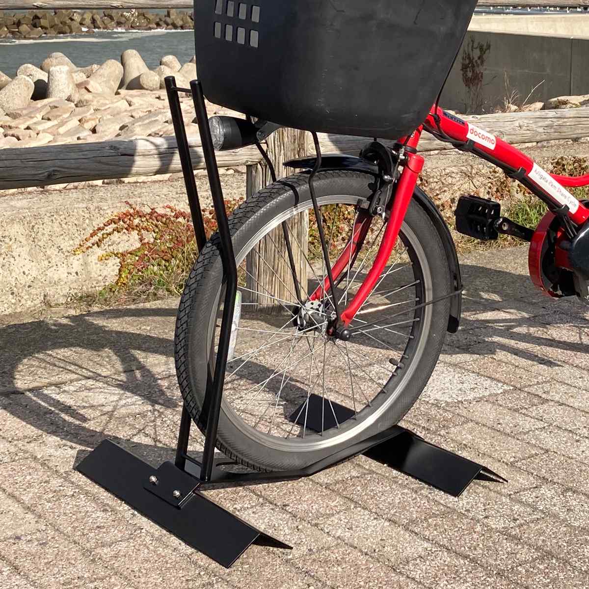 電動自転車スタンド 1台用 20〜26インチ タイヤ幅6cm 自転車ラック