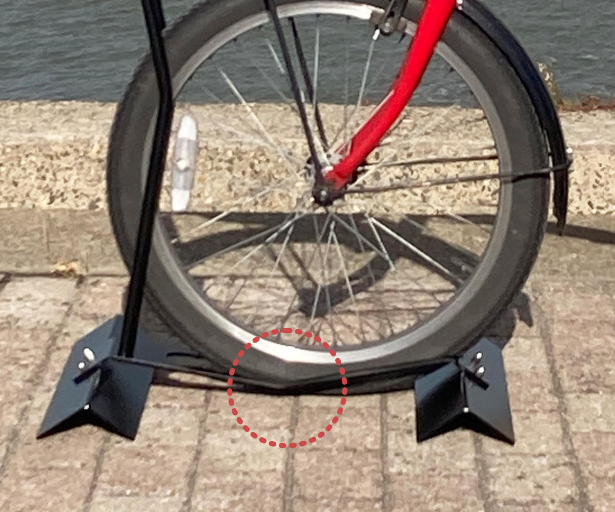電動自転車スタンド 1台用 20〜26インチ タイヤ幅6cm 自転車ラック