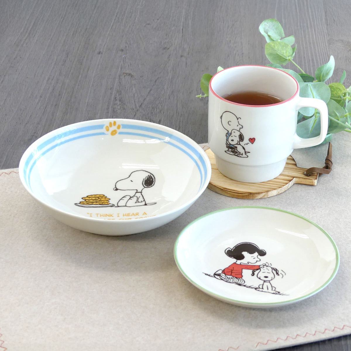 【完売品】スヌーピー 阪急限定 陶器皿とマグカップセット 3BSNAP056867a01.jpg