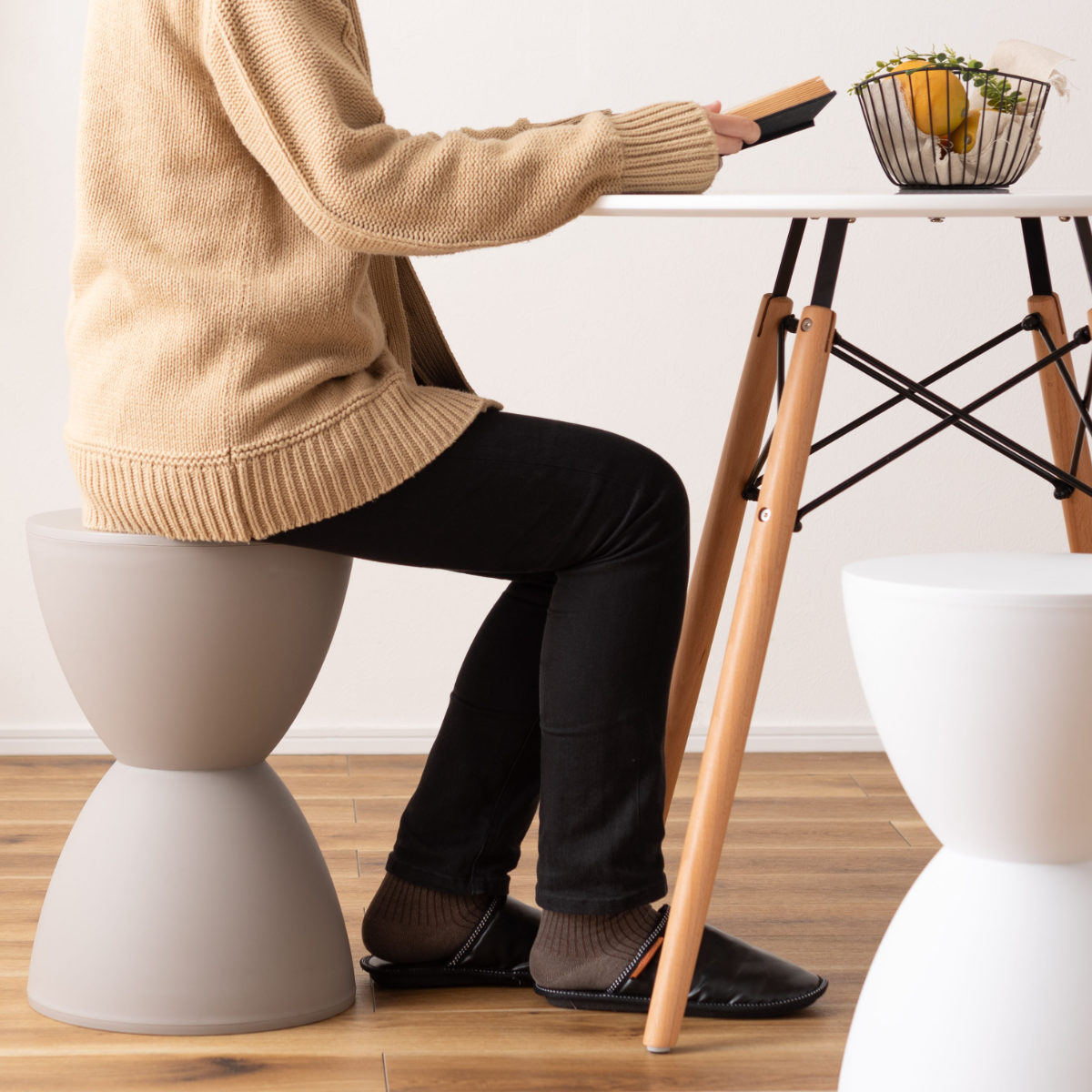 専用出品♪イタリア製 スツール イス 椅子 送料無料 ♪ 東谷 スツール 高さ44cm 軽量 完成品 （ チェア チェアー 1人掛け イス