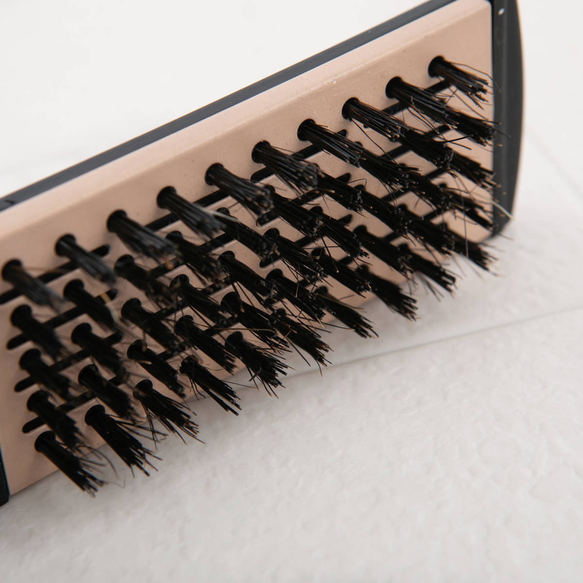 Britânia ブラジル製 ヘアドライヤーブラシ（中古） ニーズ クイックドライヘアブラシ 単品 珪藻土パッド 濡れ髪 速乾
