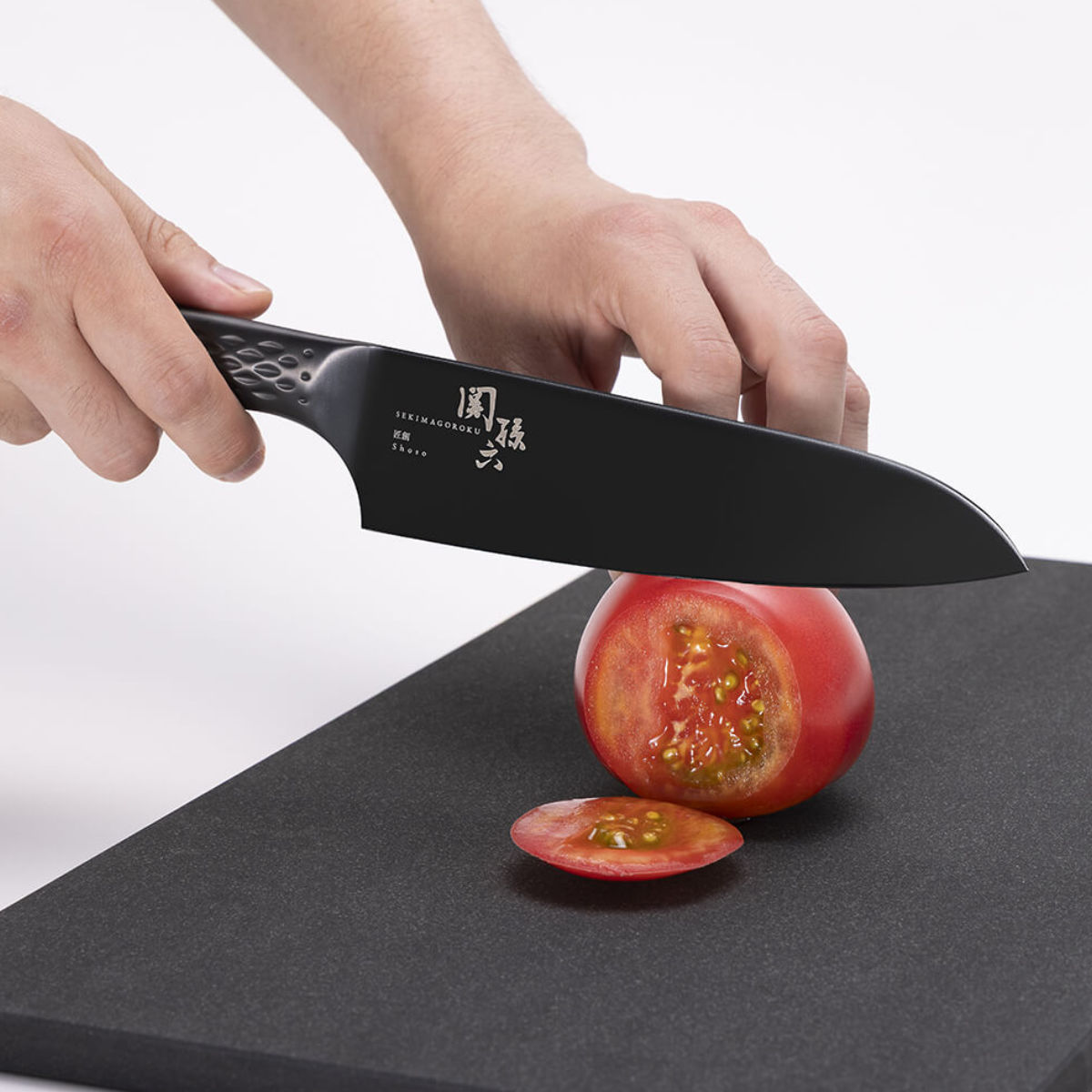 関孫六 三徳包丁 16.5cm 匠創 漆黒 日本製 貝印 （ 料理包丁 万能包丁