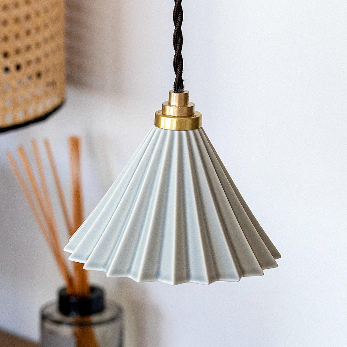 ペンダントライト 1灯 LED電球付き ORIGAMI LAMP オリガミランプ gram