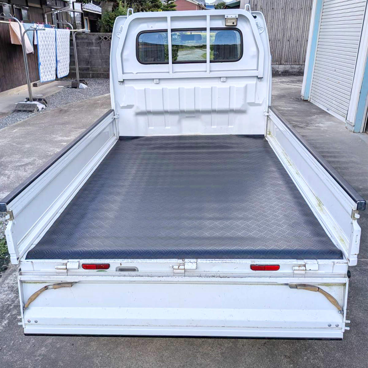 荷台ゴムマット 荷台マット 軽トラック用 1.36×2m トラックマット （ 法人限定 ラバー