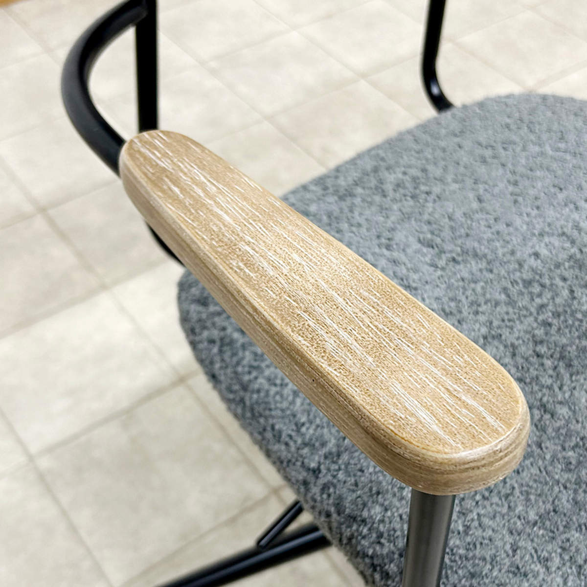 オフィスチェア 座面高40〜50cm 肘掛け付き コルダ （ パソコンチェア
