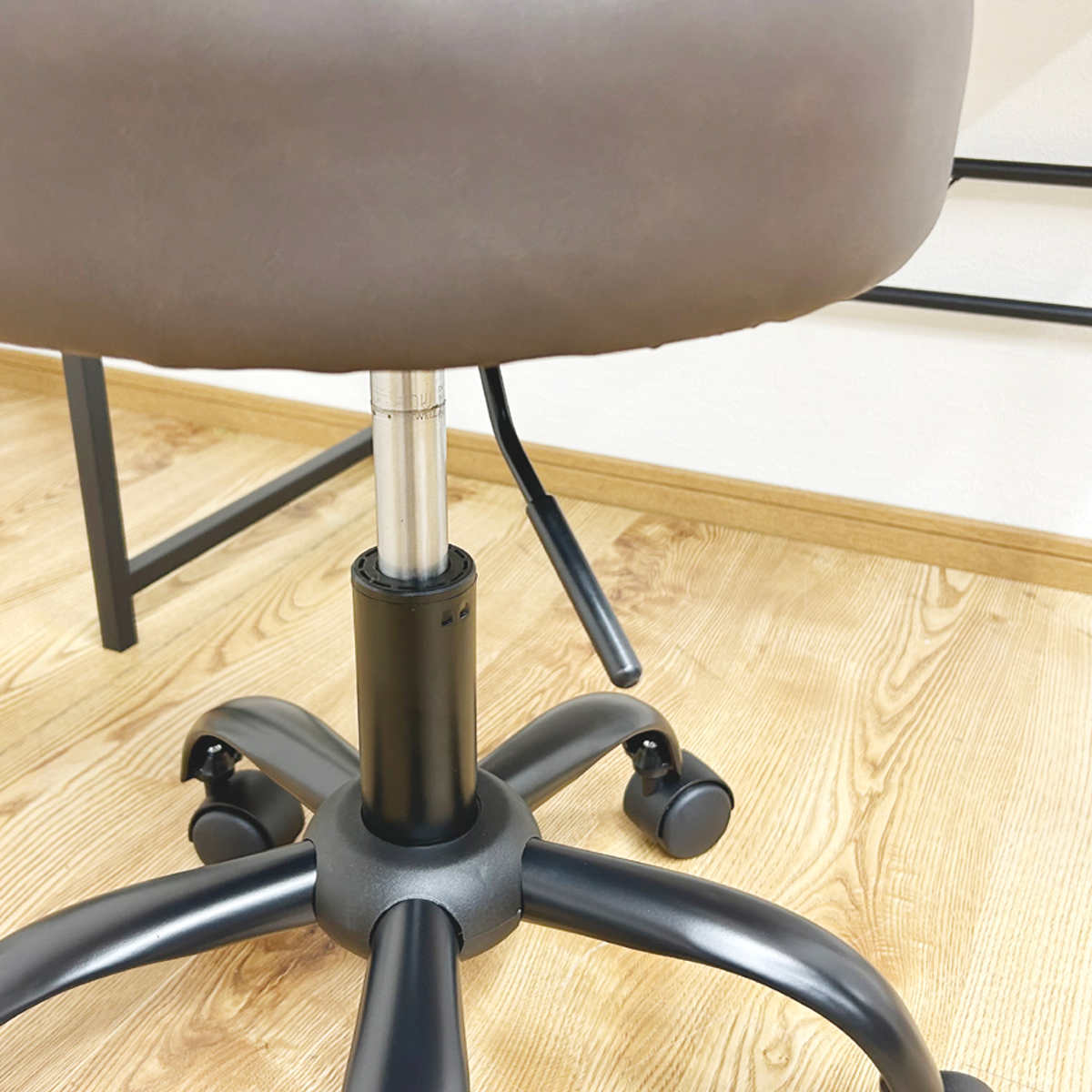 チェア 座面高44〜55cm 回転 キャスター付き スツール エピック チェア 座面高44〜55cm 回転 キャスター付き スツール エピック