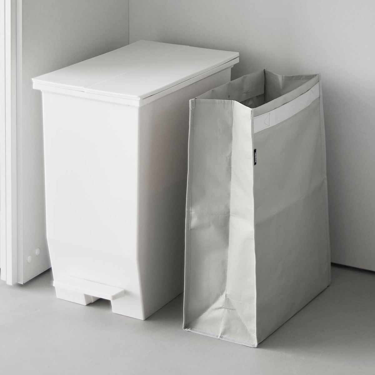 tower 特典付き 山崎実業 ポリエチレン ゴミ箱 タワー 20L