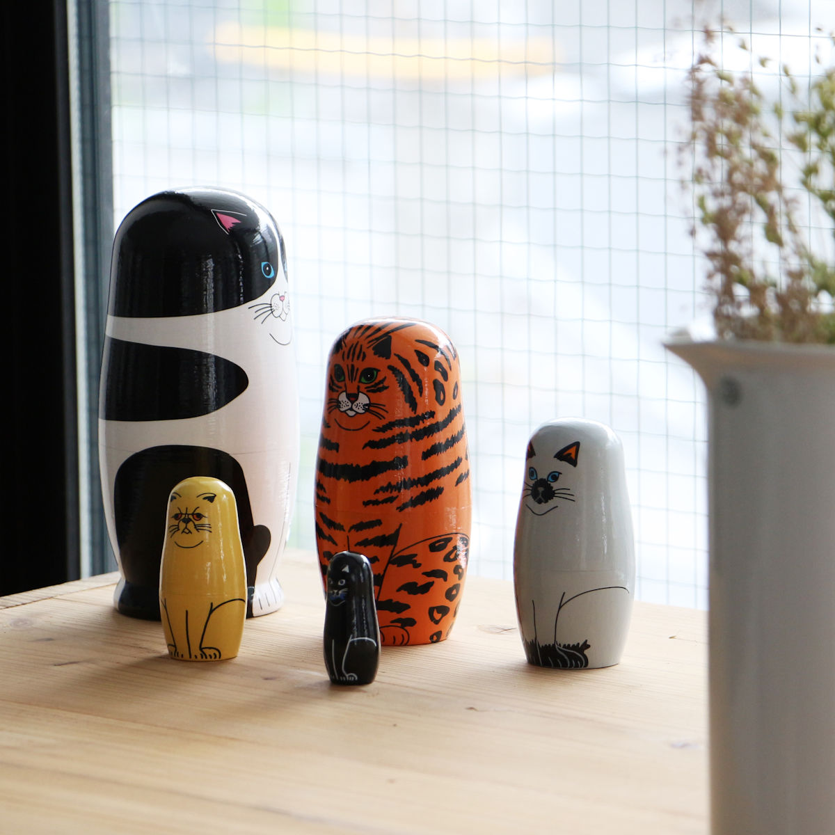 【激レア】猫 抱っこ マトリョーシカ 8ピース 木工芸品 ロシア 猫柄 キャット DETAIL（ディテール） マトリョーシカ FELINE 5 木製 動物 （ 猫