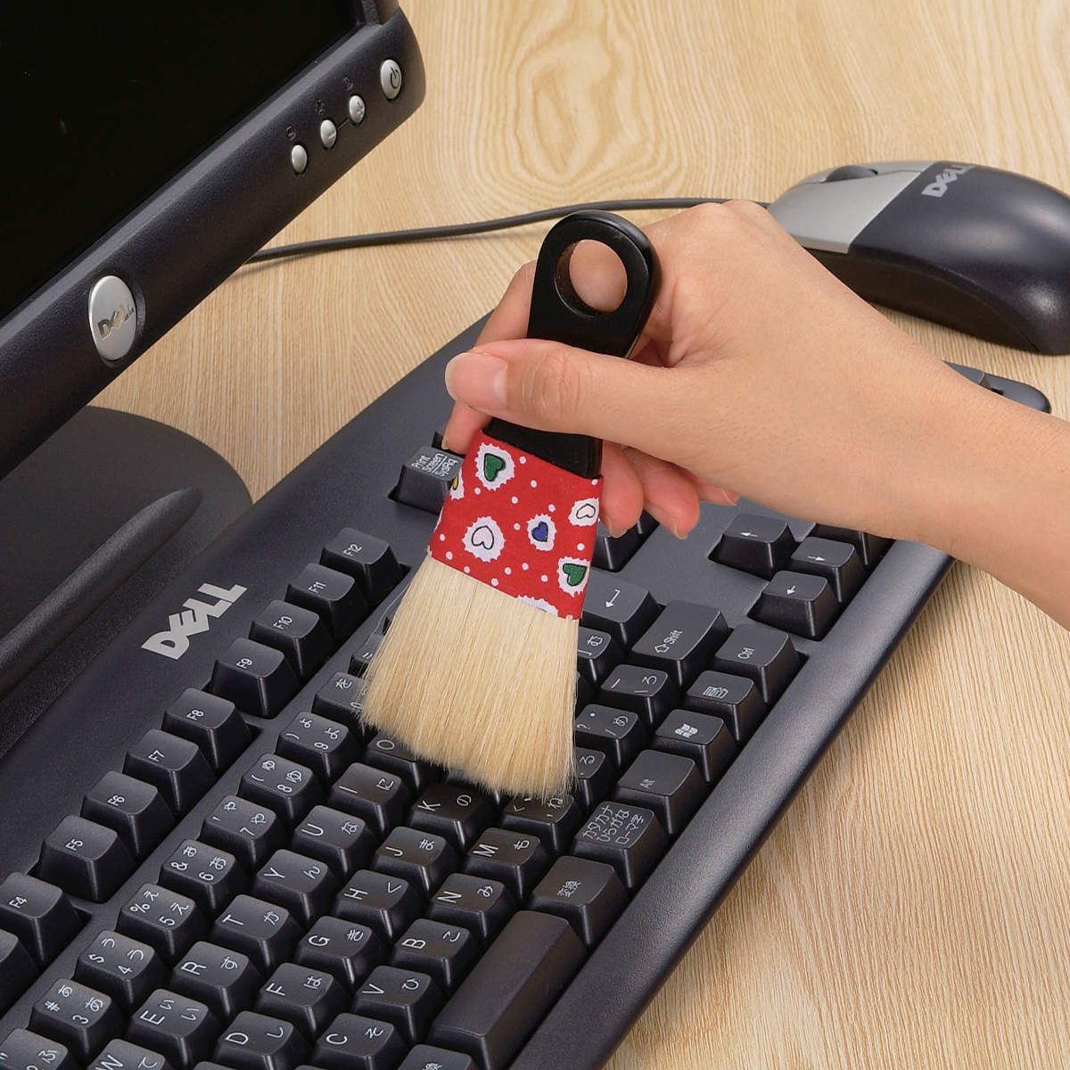 ほこりとり ホコリ刷毛 （ ミニほうき ハンディブラシ ホコリ取り パソコン キーボード 掃除 山羊毛 ）