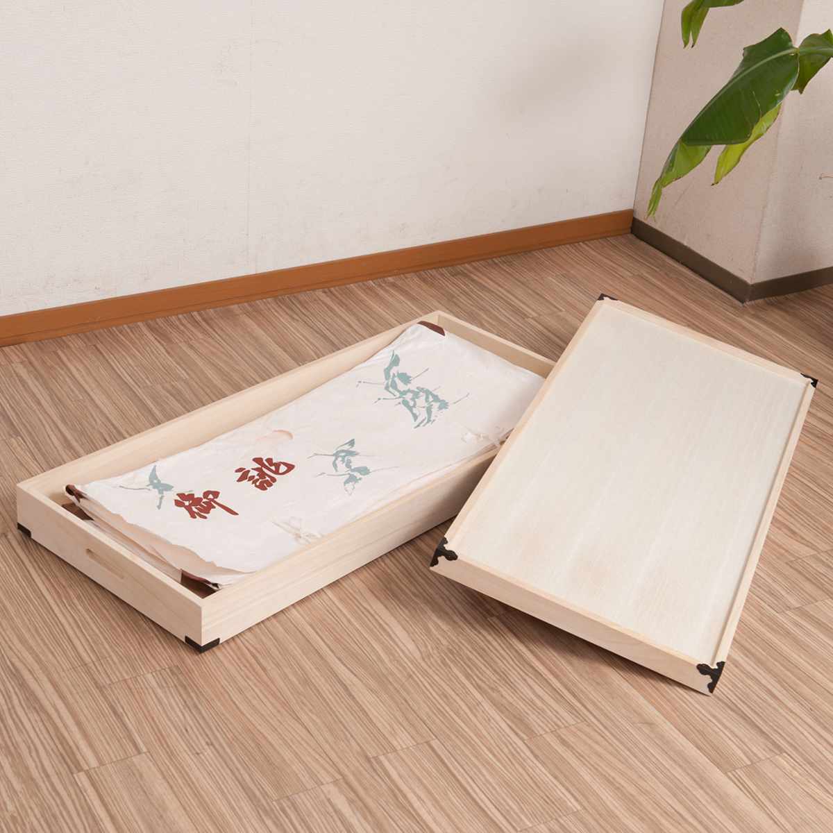 桐 衣装ケース 幅91cm 1段 高さ12cm 衣裳箱 隅金具付 天然木 完成品