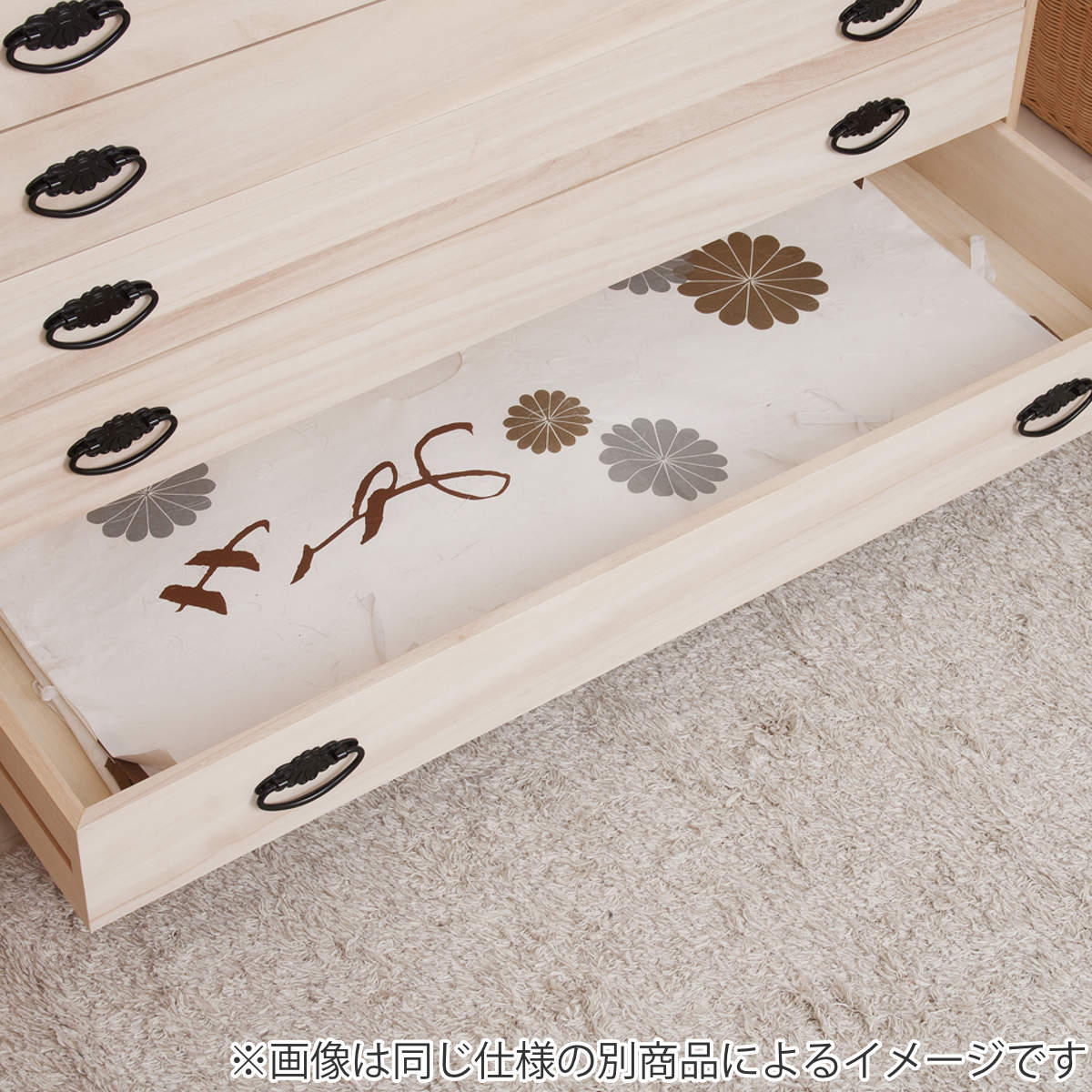 国産桐タンス【完成品・キャスター付き】 楽天市場】桐タンス キャスター付 幅76.5cm 幅100cm 3段 4段 日本製