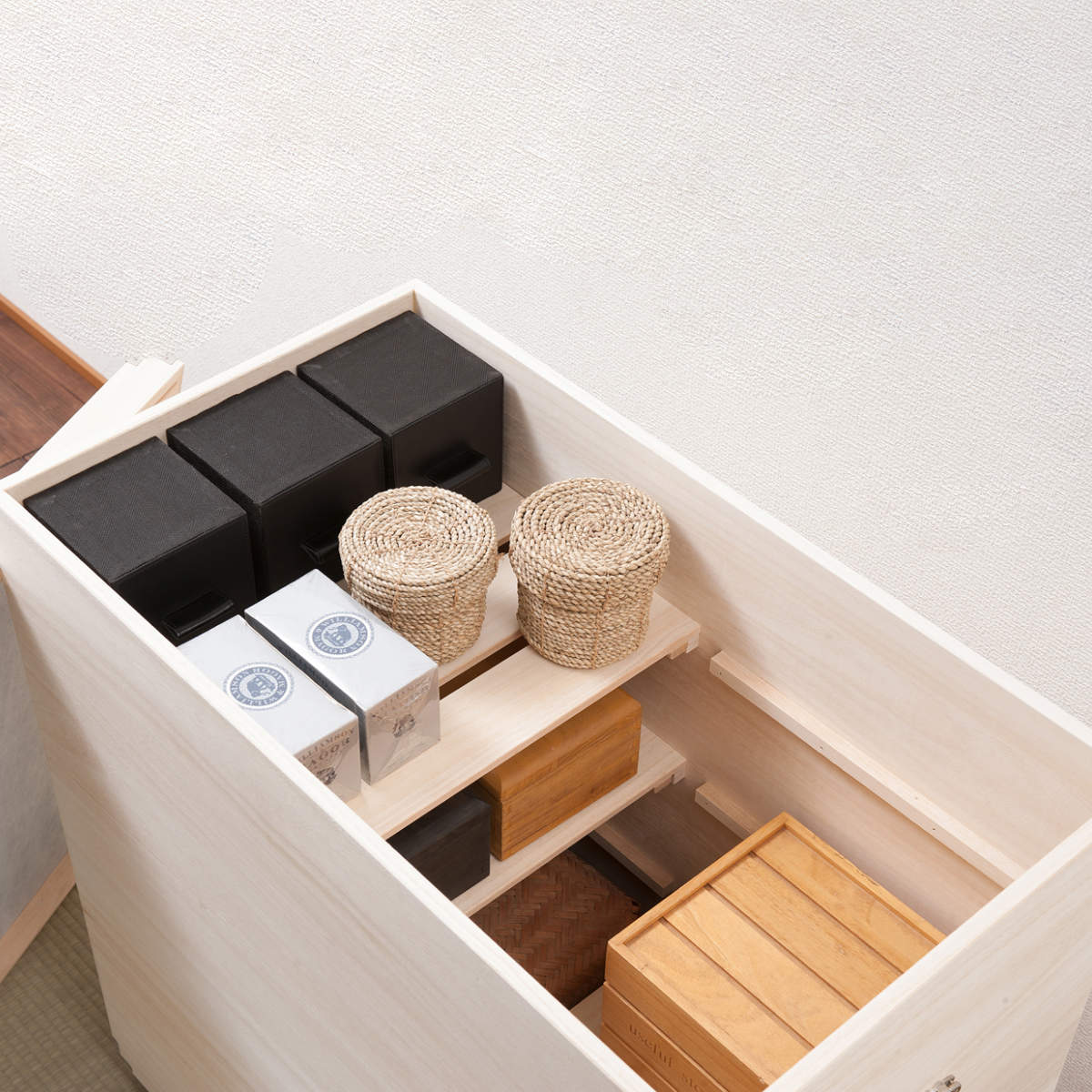 桐衣装箱 深型 日本製 ひな人形ケース 竹炭シート入り 高さ72.5cm