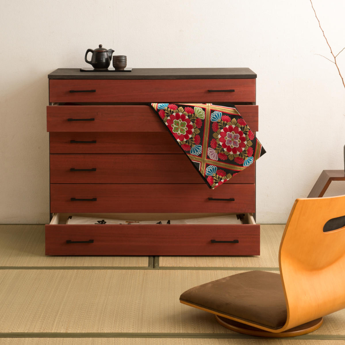 桐タンス 6段 桐チェスト 和モダン 朱塗り前板 日本製 朱雀 幅98cm