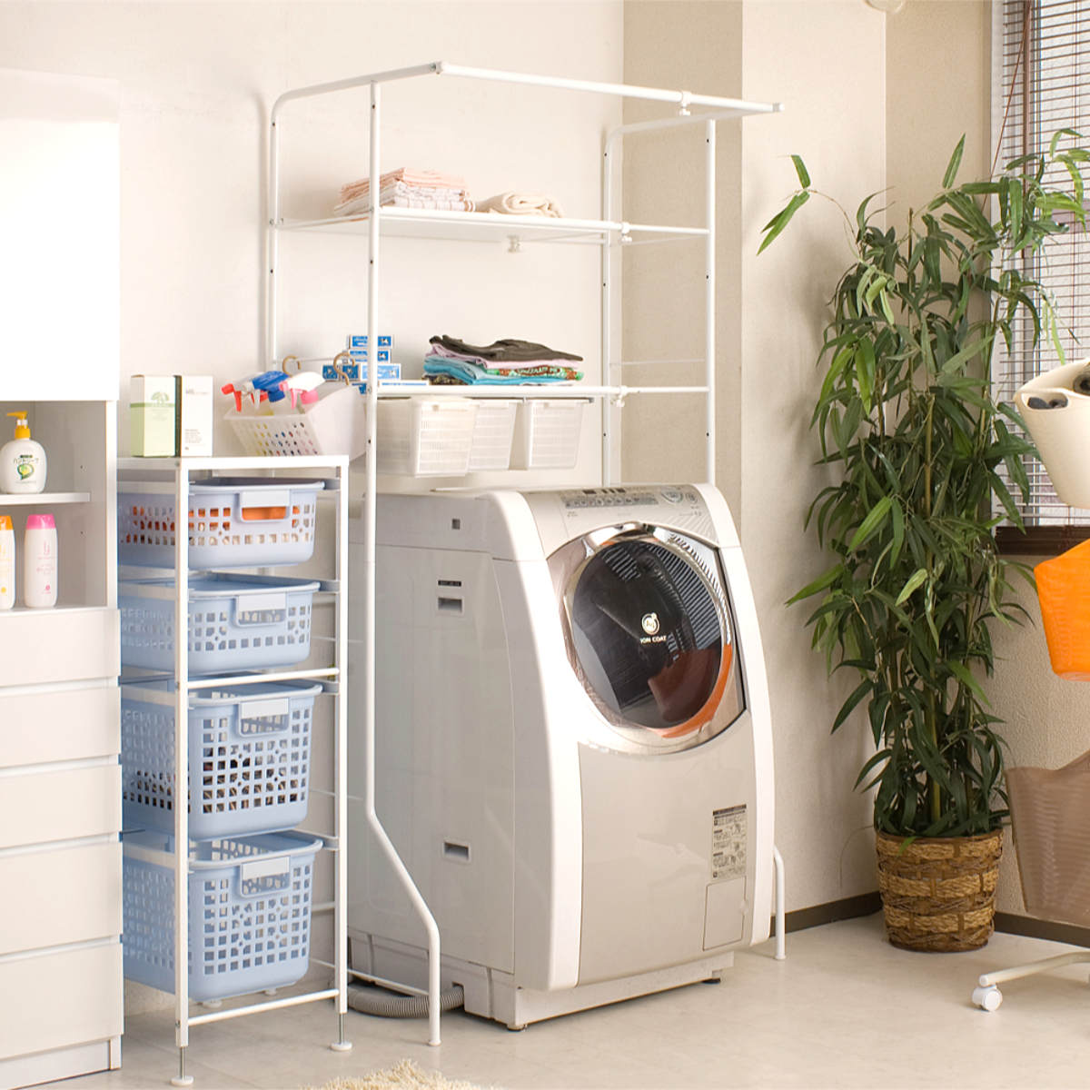 ランドリーラック 幅69-100cm 棚板2段・小物カゴ3個付き 日本製