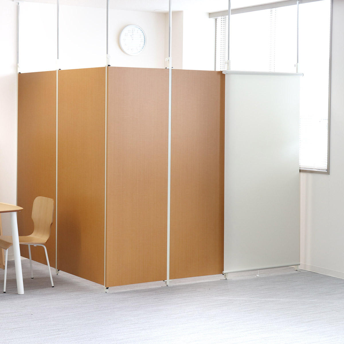 突っ張りパーテーションボード用 ロールスクリーン （ 間仕切り 衝立